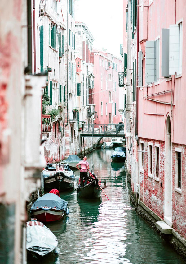 Gondolas on a narrow canal alongside colorful Venetian buildings, featured in the Boat in Venice Plakat.