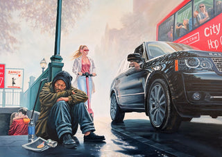 En solig dag i storstaden – Ur serien ”Osynliga människor” by Ramz Gadzh - a homeless man on the pavement as a Range Rover and a tour bus pass