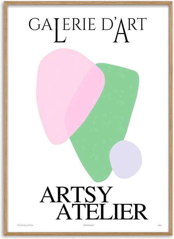Abstract art poster with overlapping pink, green, and purple shapes; text reads "GALERIE D'ART ARTSY ATELIER".