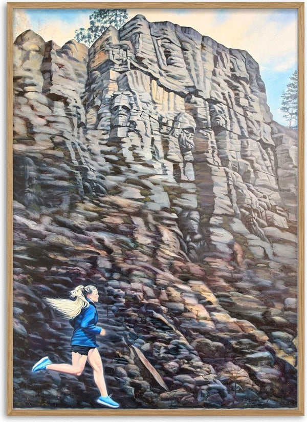 Skandinaviskt tystnad by Ramz Gadzh - a woman running below a high grey rock face